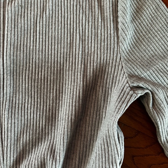 Gray Ribbed Dress 🩶 - Picture 5 of 5